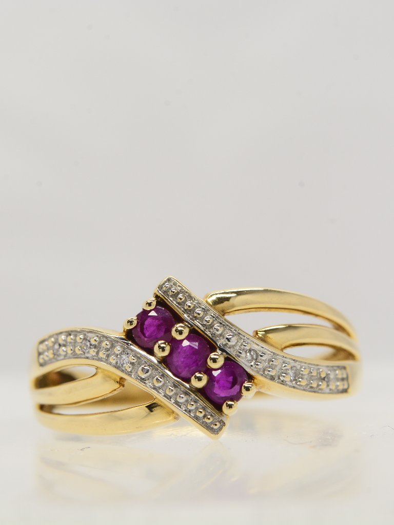 10k Michael Hill Created Ruby Ring